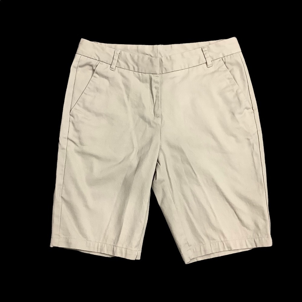 Junior's IZOD 9 Medium Shorts Chino Khakis Khaki Bermuda Stretch School Wear NEW - Picture 3 of 8